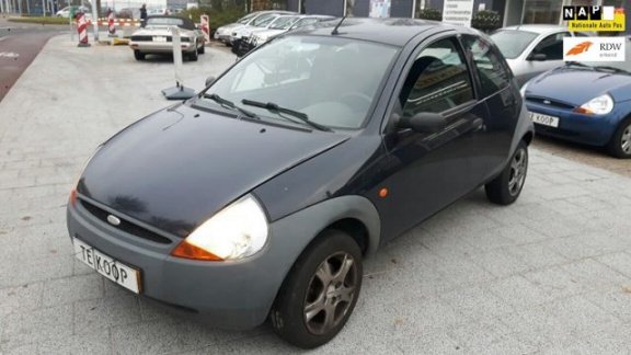 Ford Ka - 1.3 Style ZUINIG RIJDEN EN MET NIEUWE APK - 1