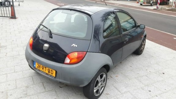 Ford Ka - 1.3 Style ZUINIG RIJDEN EN MET NIEUWE APK - 1