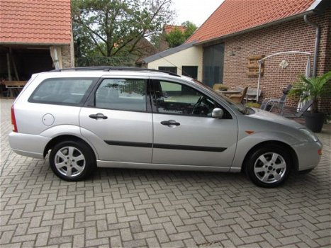 Ford Focus - 1