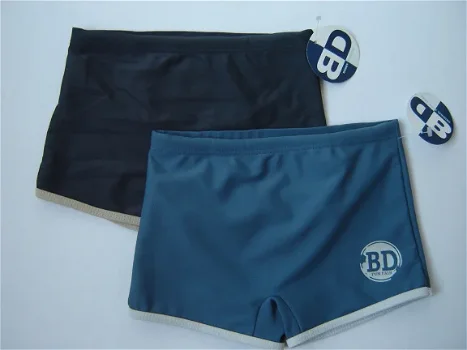 Nieuwe !! B & D Jongens Zwemboxer maat 110 Donkerblauw - 1