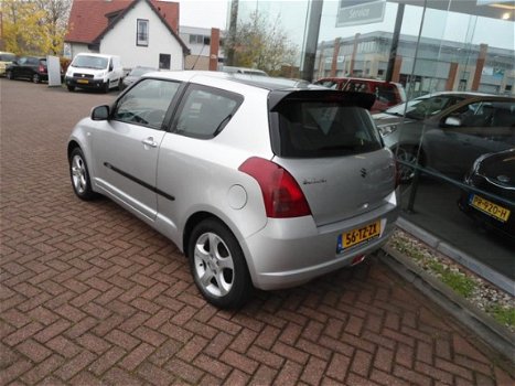 Suzuki Swift - 1.3 GLS , slechts 81.132km & DEALERONDERHOUDEN - 1