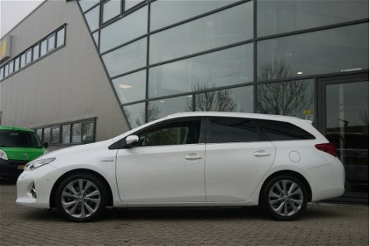 Toyota Auris Touring Sports - NL-Auto 1.8 Hybrid Lease Pro Xenon/nav/etc - 1