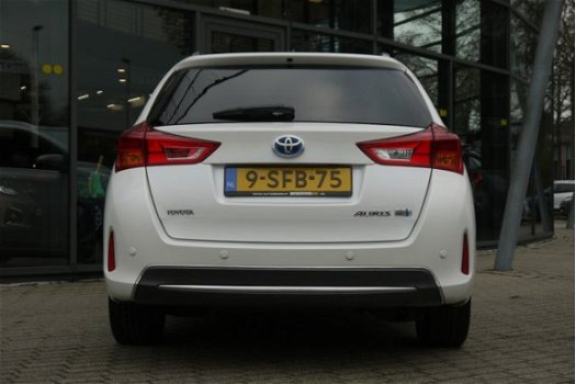 Toyota Auris Touring Sports - NL-Auto 1.8 Hybrid Lease Pro Xenon/nav/etc - 1