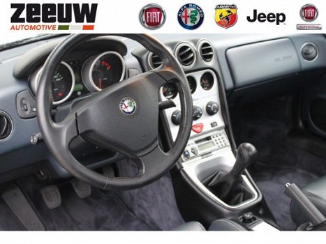 Alfa Romeo Spider - 2.0 16V T.Spark 155 PK Lusso 