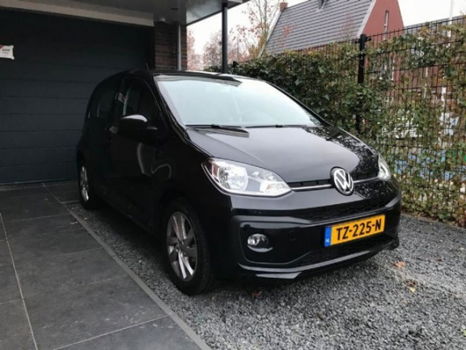 Volkswagen Up! - 1.0 BMT move up + Extra 4 Winterbanden - 1