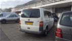 Volkswagen Transporter Kombi - 2.5 TDI 340 Highline 9-persoons / motor defect - 1 - Thumbnail