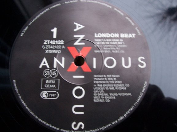 LONDONBEAT THERE'S BEAT GOING ON - Afbeelding 2