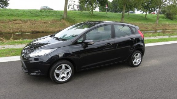 Ford Fiesta - 1.4 Titanium * 6 X Fiesta * v.a. 5450, - OP VOORRAAD - 1