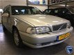 Volvo V70 - 2.4 170pk Comfort - 1 - Thumbnail