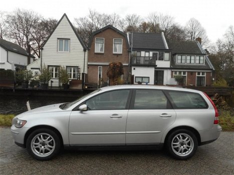 Volvo V50 - 1.8 125pk Clima Trekhaak PDC 181.000km EXPORT ONLY - 1