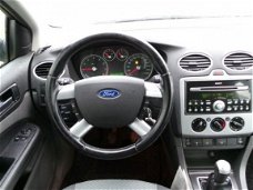 Ford Focus - 1.8 16V ghia ( INRUIL MOGELIJK )