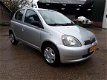 Toyota Yaris - 1.0-16V VVT-i Sol 5 deurs *weinig kilomters* nette auto - 1 - Thumbnail