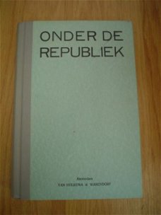Onder de republiek door Louise Engelberts