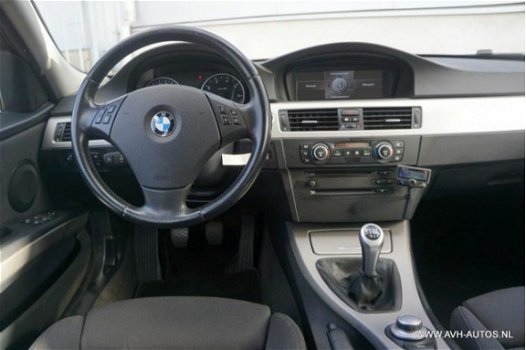 BMW 3-serie Touring - 318i Business Line - 1