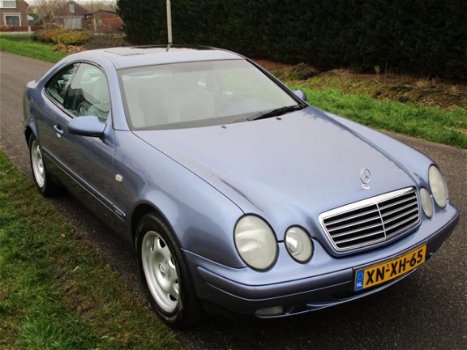 Mercedes-Benz CLK-klasse Coupé - 200 Elegance Automaat - 1