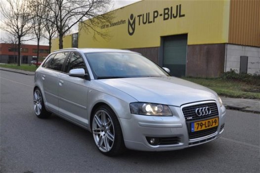 Audi A3 Sportback - 2.0TDI 170PK AUTOMAAT, CLIMA/MMI ZEER NETTE STAAT VELE OPTIES - 1