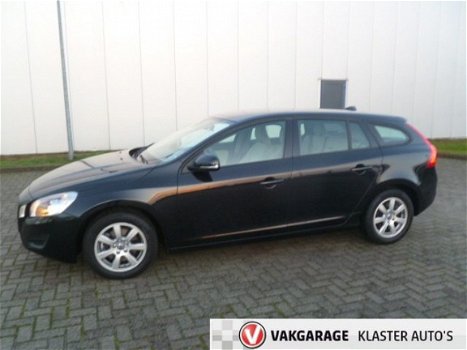 Volvo V60 - 1.6 T3 Kinetic - 1