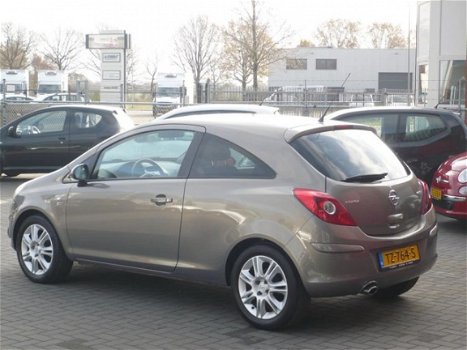 Opel Corsa - 1.2-16V '111' Edition - 1