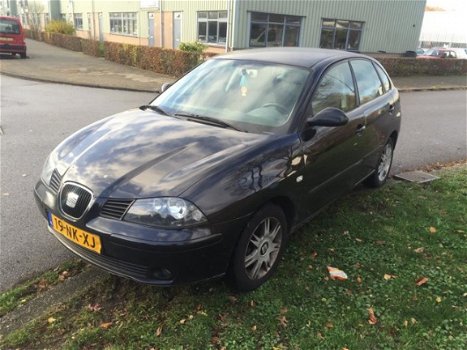 Seat Ibiza - 1.4-16V Signo Auto rijd en schakelt perfect - 1