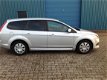 Ford Focus Wagon - 1.6 TDCi ECOnetic zeer netjes en goed onderhouden - 1 - Thumbnail