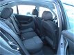 Seat Leon - 1.6 16V sport verbruikt olie - 1 - Thumbnail
