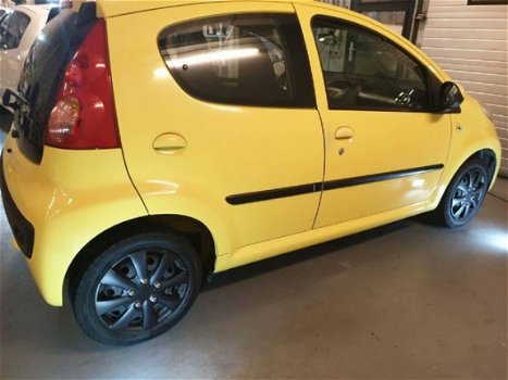 Peugeot 107 - 1.0/AIRCO/Elektra pakket/Nw Apk/Garantie - 1