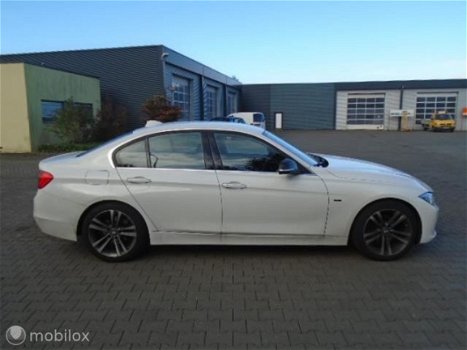 BMW 3-serie - - 320d EfficientDynamics Edition High Executive - 1