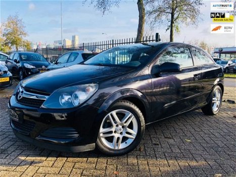 Opel Astra GTC - 1.4 Cosmo Navi Pdc Cruise Panoramadak115707 Km - 1