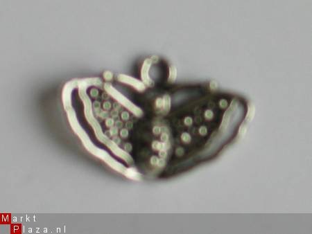 OPRUIMING: 5X metalen embellishments silver butterfly 1 - 1
