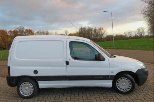 Citroën Berlingo - Benzine met een Nieuwe APK - 1