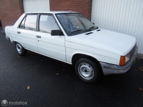 Renault 9 - 9 TL sedan 1982 nog geen 100.000 km's + nieuwe apk - 1