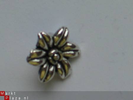 metalen embellishments silver flower 4 - 1