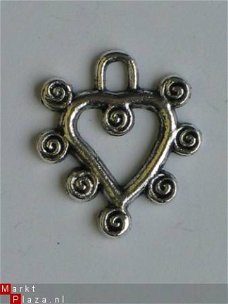 metalen embellishments silver hart 2