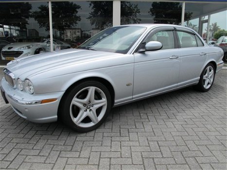 Jaguar XJ - 4.2 8 cil , KM stand aantoonbaar - 1