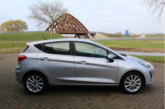 Ford Fiesta - 1.0 EcoBoost Titanium Nieuw model, vol opties - 1