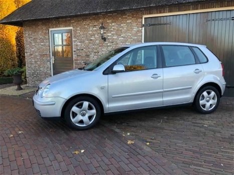 Volkswagen Polo - 1.2-12V Highline Zeer luxe uitgevoerde Highline POLO 5d nieuwe APK - 1