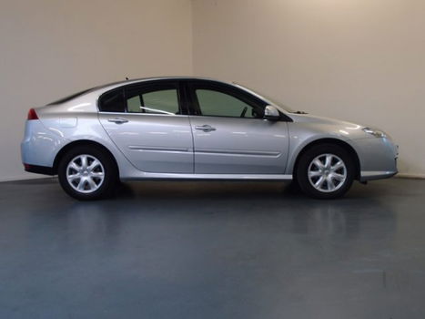 Renault Laguna - 1.6 16V 110pk Dynamique CLIMA NAVI BLUETOOTH - 1