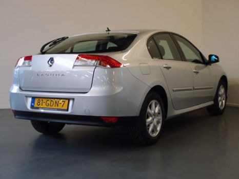 Renault Laguna - 1.6 16V 110pk Dynamique CLIMA NAVI BLUETOOTH - 1