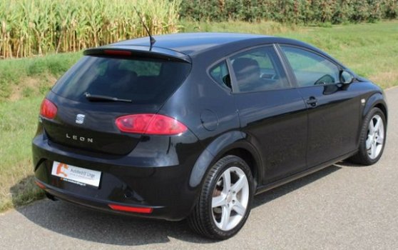 Seat Leon - 1.4 TSI Sport High / CLIMATE / CRUISE / PDC/ LMV - 1