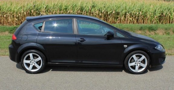 Seat Leon - 1.4 TSI Sport High / CLIMATE / CRUISE / PDC/ LMV - 1