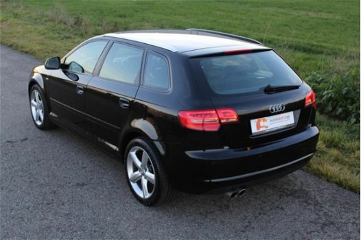 Audi A3 Sportback - 2.0 TDI S LINE / DSG / LED / PDC / FLIPPER - 1