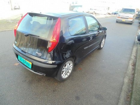 Fiat Punto - 1.8-16V HGT nieuweapk 1.8 16 v voor de lief hebber - 1