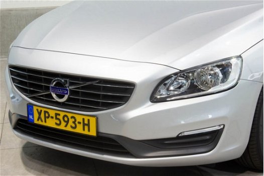 Volvo V60 - D2 Aut. Navigatie CruiseControl ParkAssist - 1