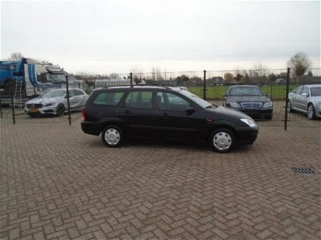 Ford Focus Wagon - APK AIRCO GOED RIJDEND - 1