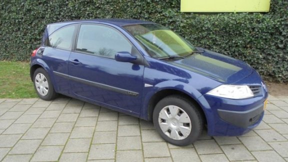 Renault Mégane - 1.4 16V Accès - 1