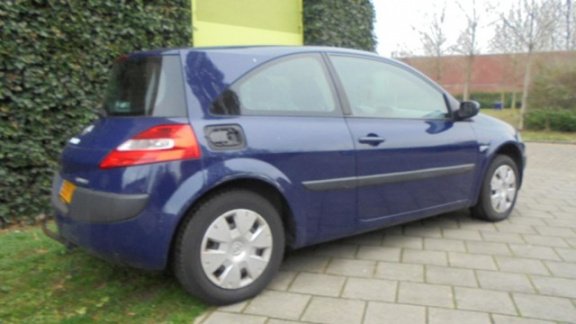 Renault Mégane - 1.4 16V Accès - 1