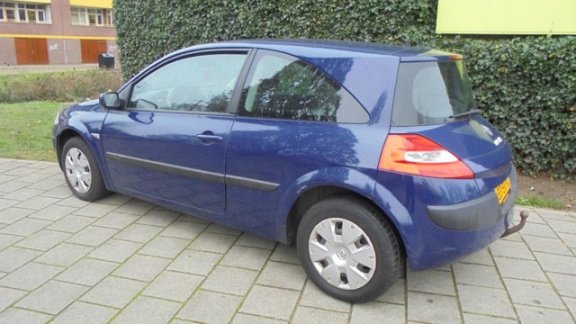 Renault Mégane - 1.4 16V Accès - 1