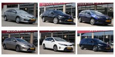 Toyota Auris Touring Sports - 1.8 Hybrid Dynamic Navigatie/ Camera