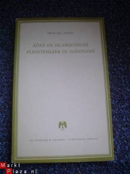 Adat en de Islamitische plichtenleer in Indonesië door Prins - 1