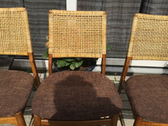 Verkocht ♥️ Set van 4 vintage design eetkamerstoelen - Afbeelding 4